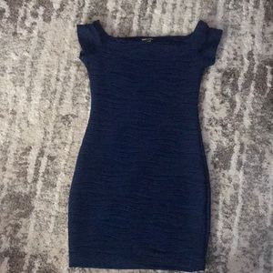 Marilyn Wavy Body dress Blue